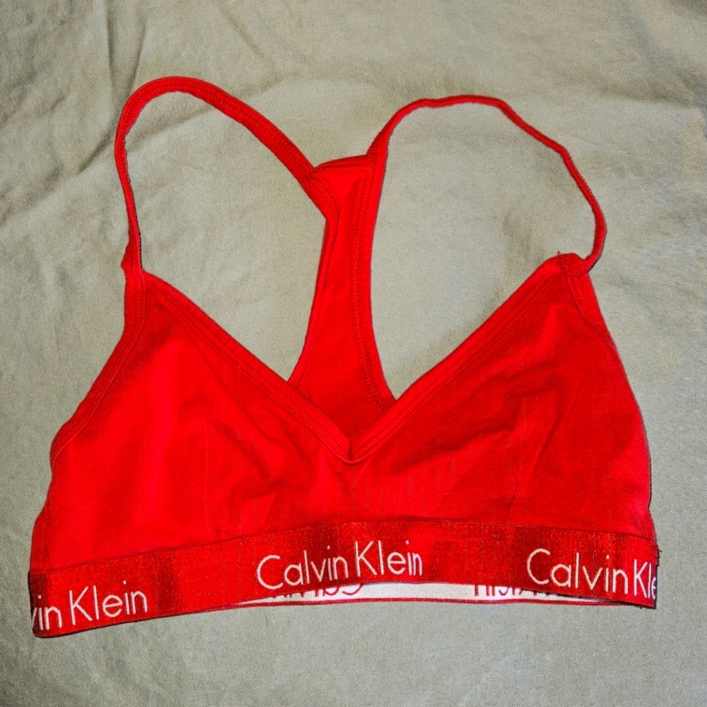 Calvin Klein Sports Bra Size Small